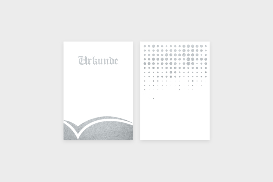 Urkunden und Zertifikate in Silber beidseitig drucken – hochwertige Auszeichnungen individuell gestalten